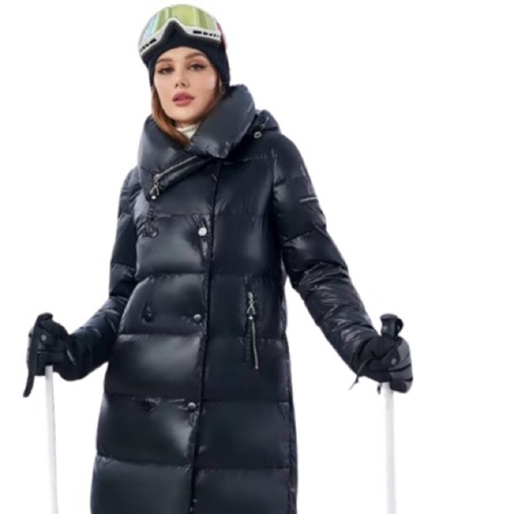 Elegant Black Belted Puffer Coat